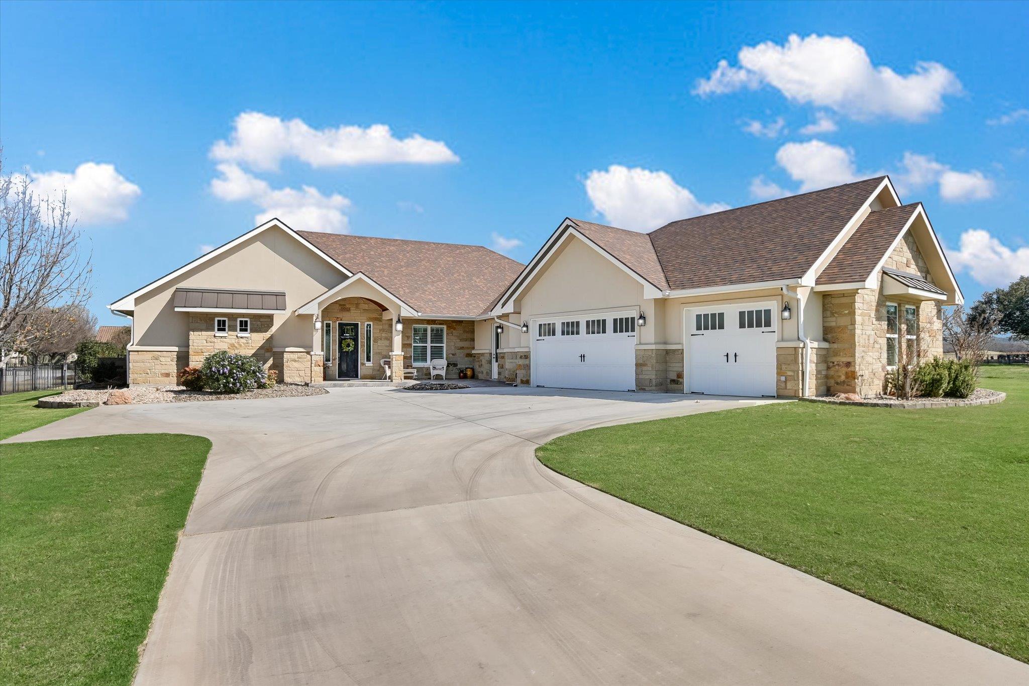 106 Rangeway Circle Kingsland TX 78639