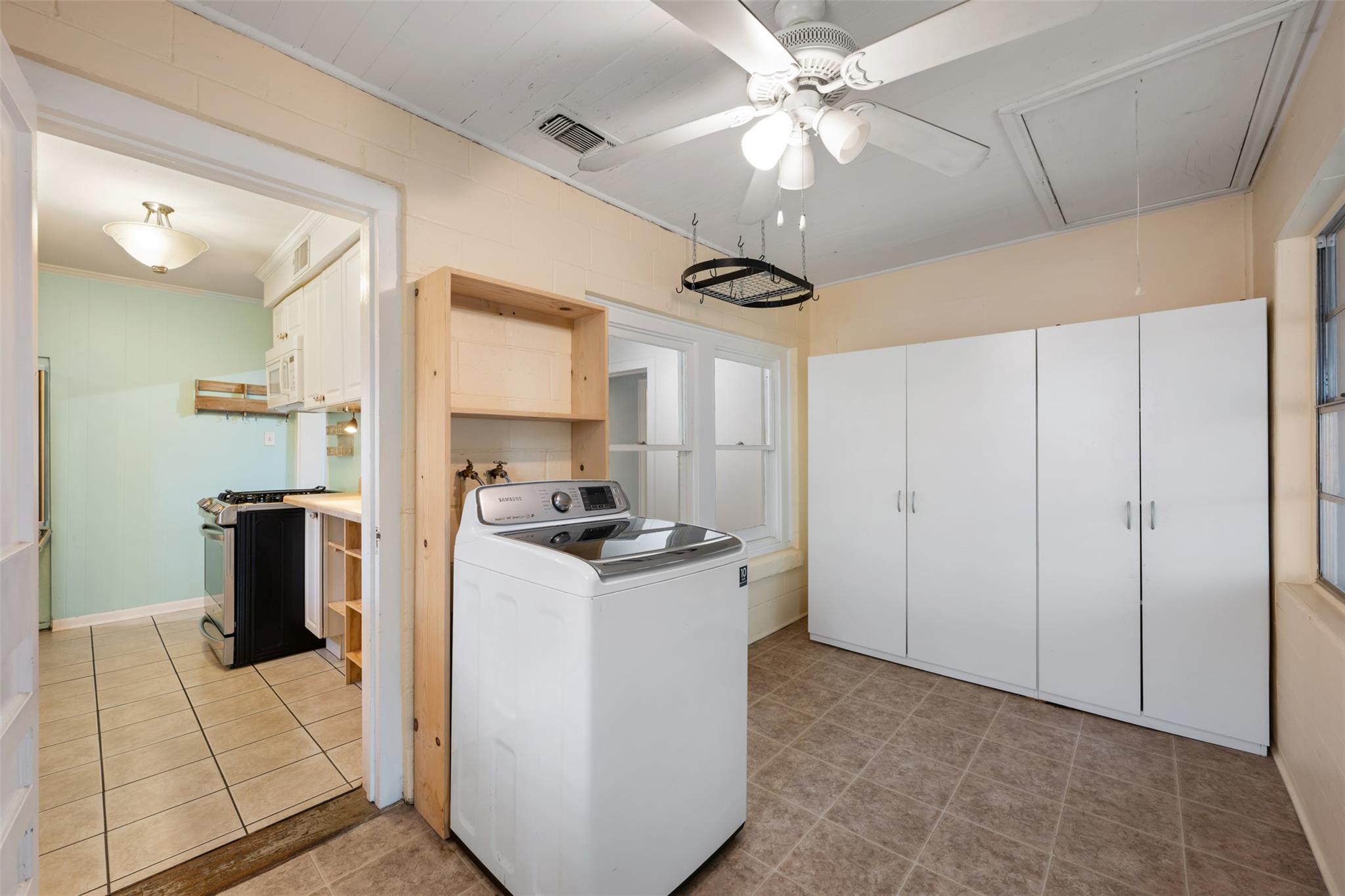 1218 S Myrtle Street Georgetown TX 78626