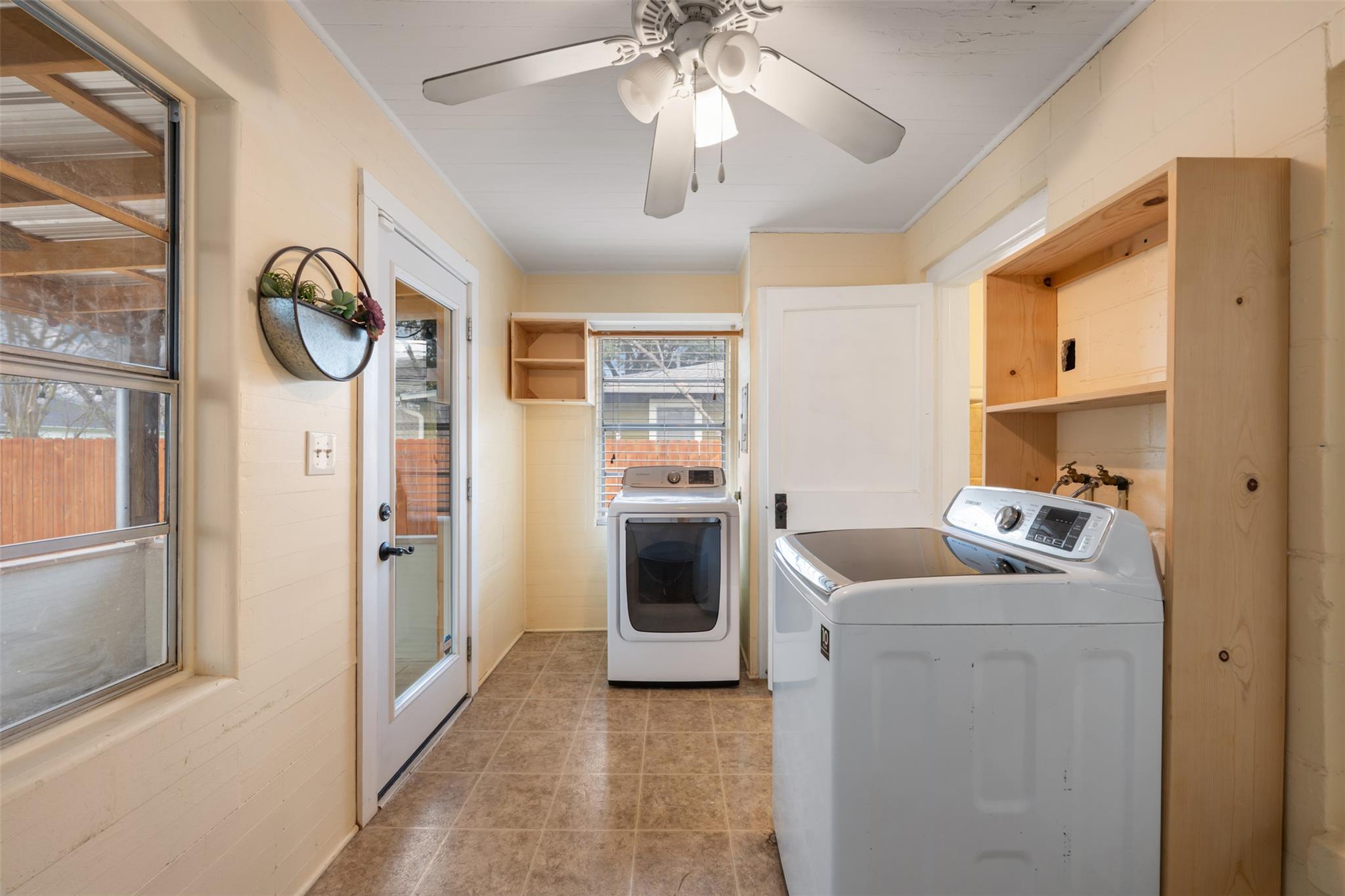 1218 S Myrtle Street Georgetown TX 78626