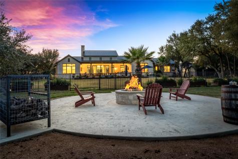 945 Rivercliff Drive Spicewood TX 78669