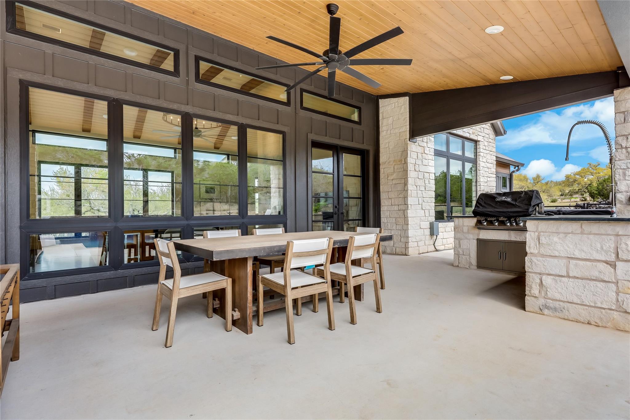 329 Calvary Cove Dripping Springs TX 78620