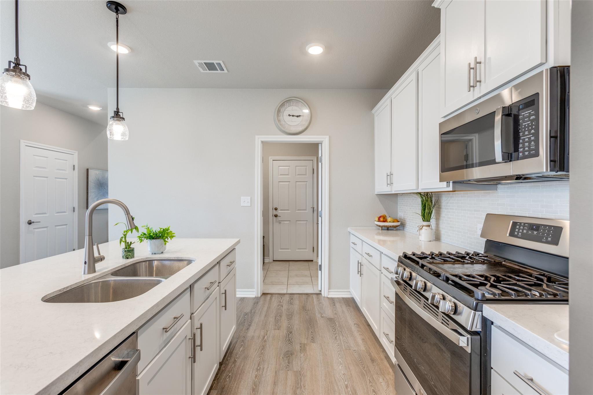 152 Papaya Drive Buda TX 78610