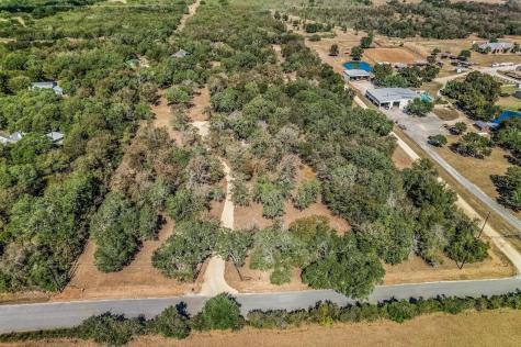 486 Westwood Road Lockhart TX 78644