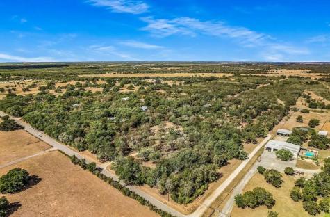 486 Westwood Road Lockhart TX 78644