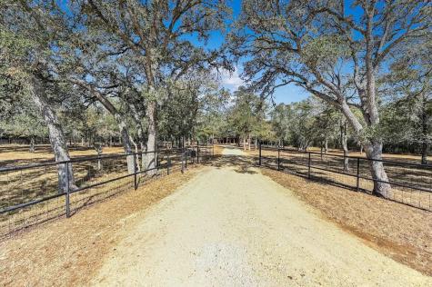 486 Westwood Road Lockhart TX 78644