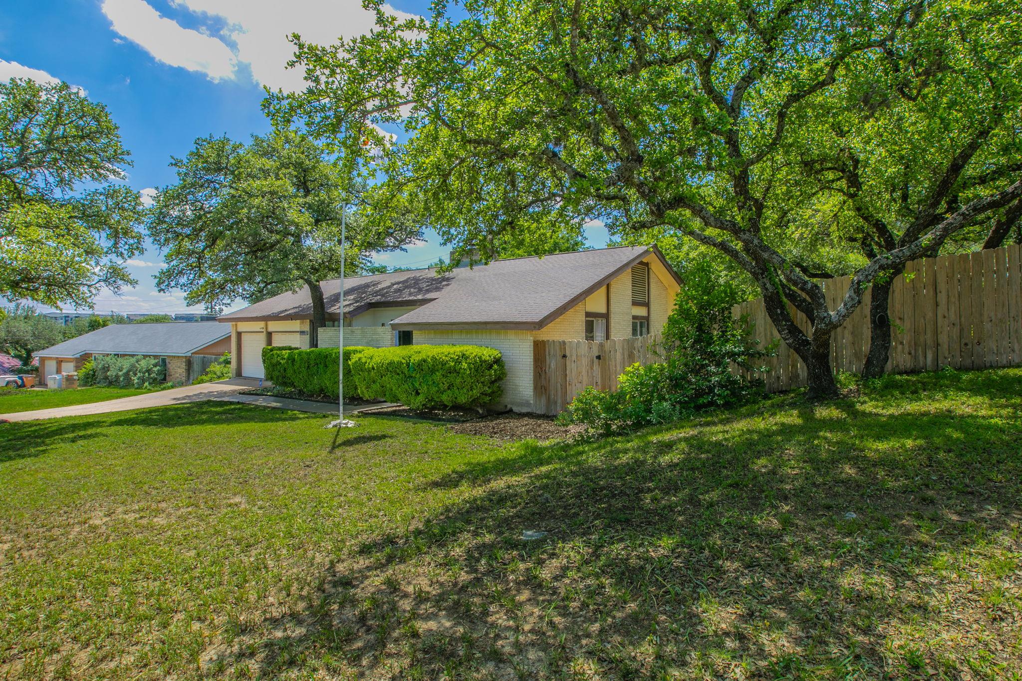 7010 Grove Crest Drive Austin TX 78736