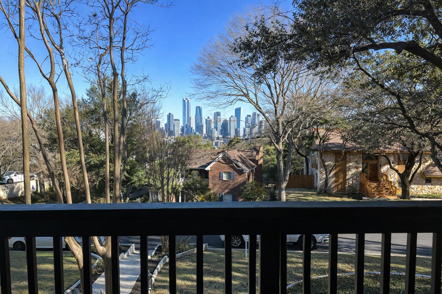 102 Laura Lane Austin TX 78746