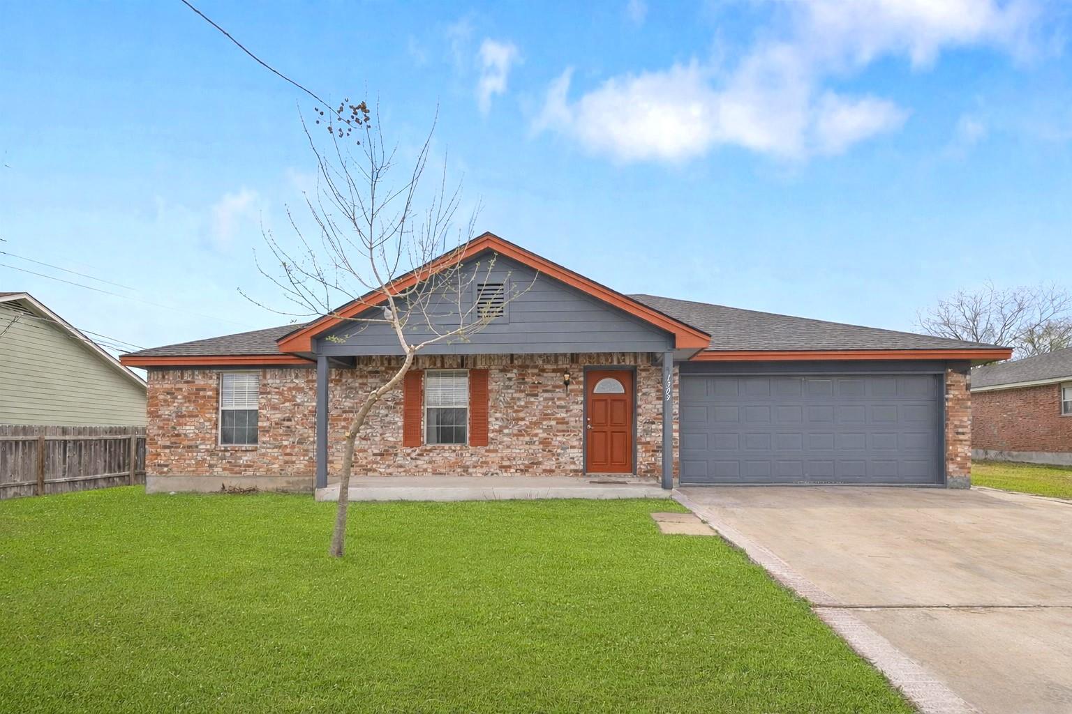 1309 Mallard Lane Taylor TX 76574