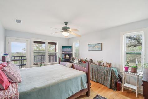 407 Pioneer Trail San Marcos TX 78666