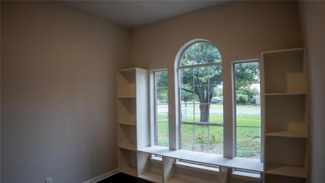 502 Stewart Drive Hutto TX 78634