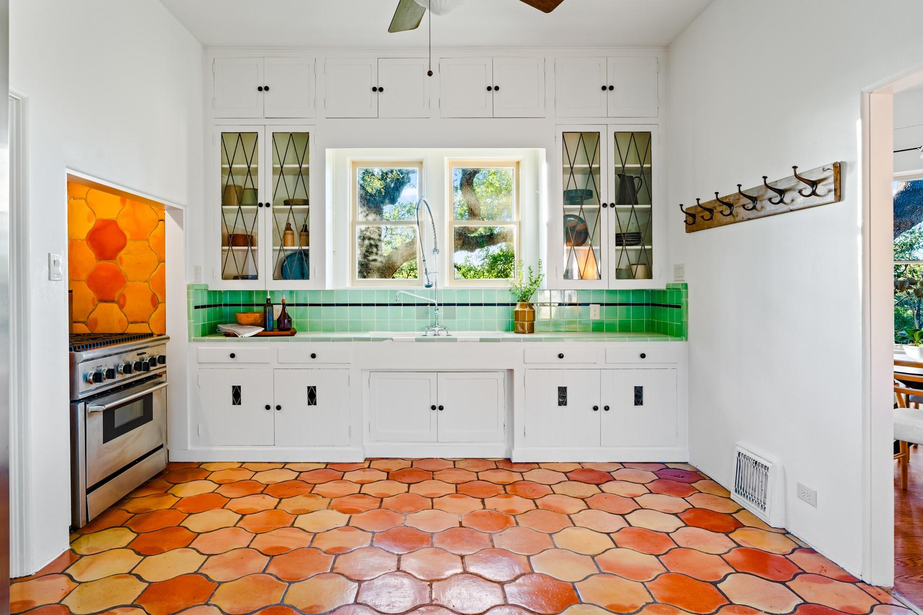 806 Rosedale Terrace Austin TX 78704