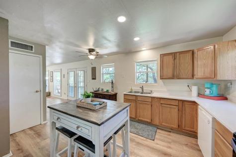 6706 Fm 690 Burnet TX 78611