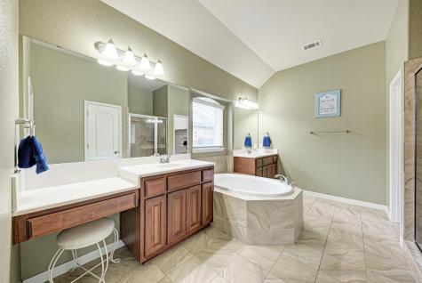 1119 Enclave Way Hutto TX 78634