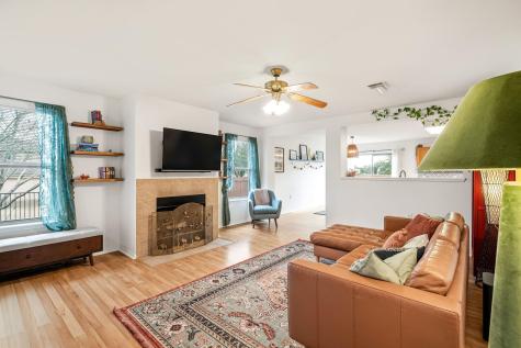 5811 Viewpoint Drive Austin TX 78744