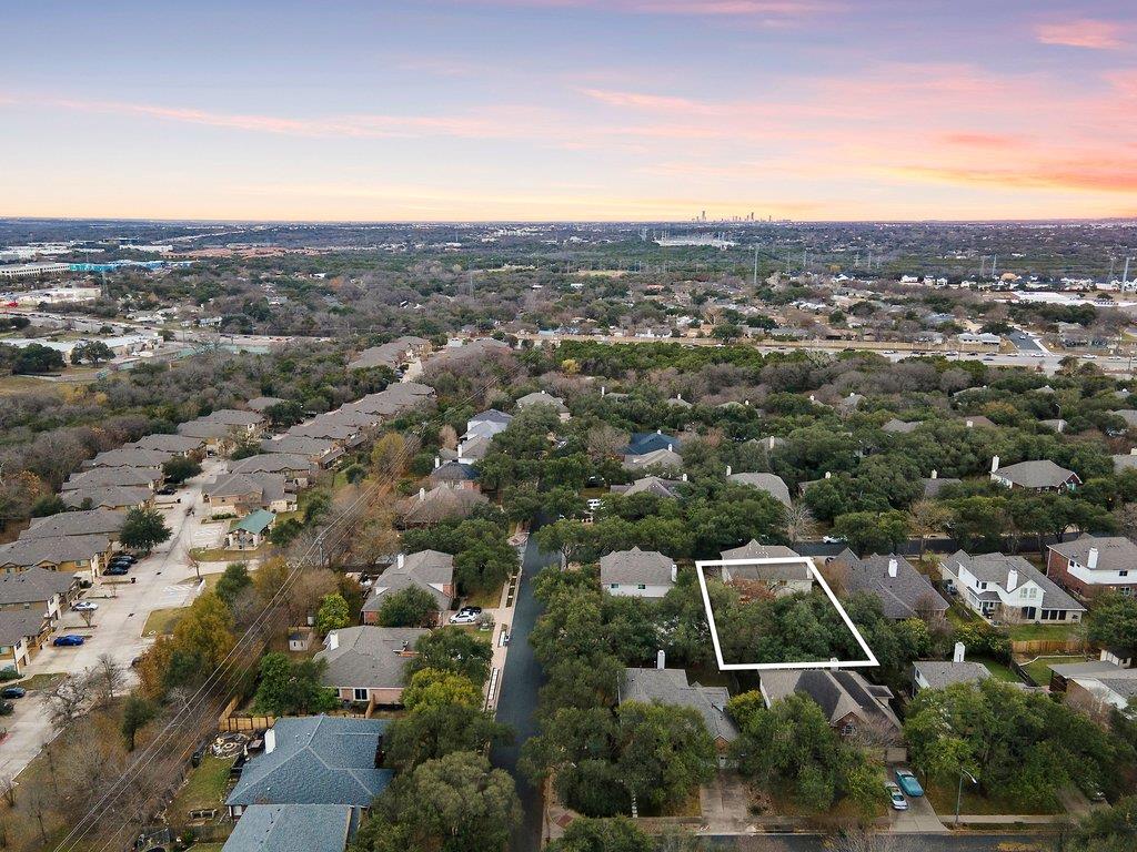 1406 Dapplegrey Lane Austin TX 78727