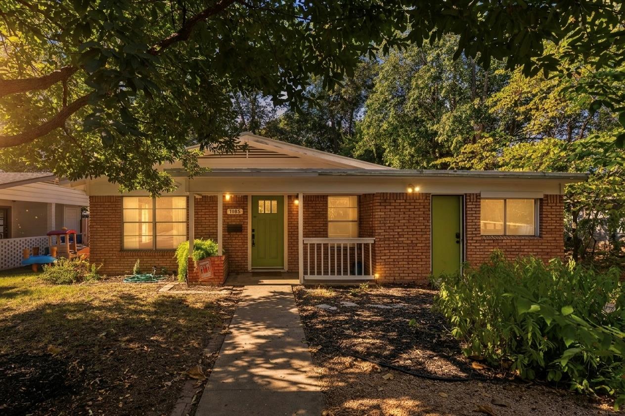 Austin TX, 1105 Alegria Road