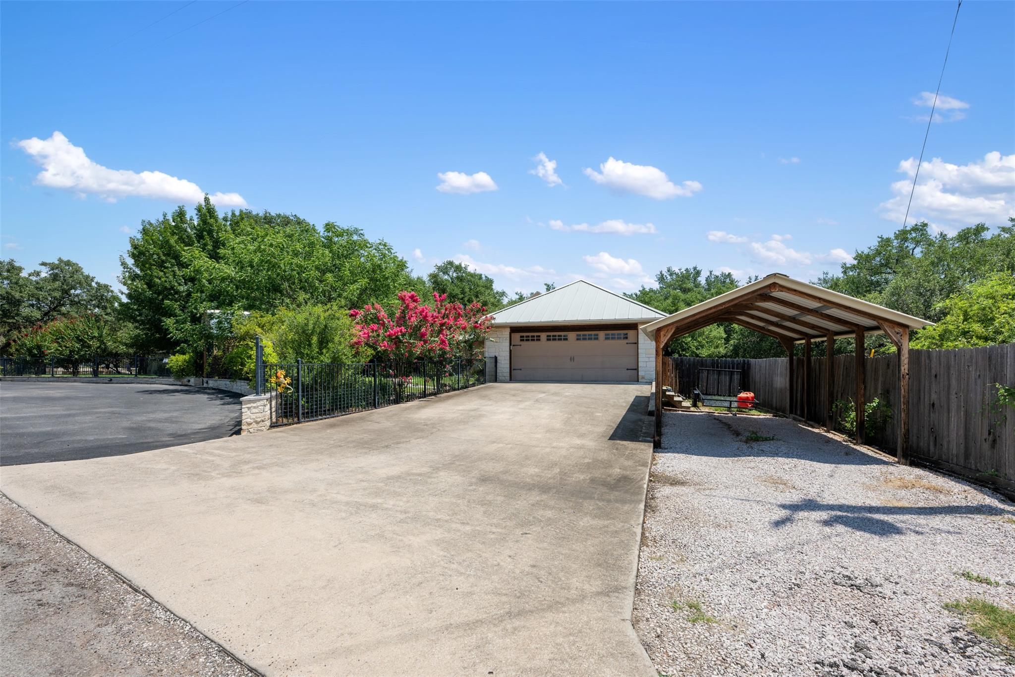 523 County Road 136a Kingsland TX 78639