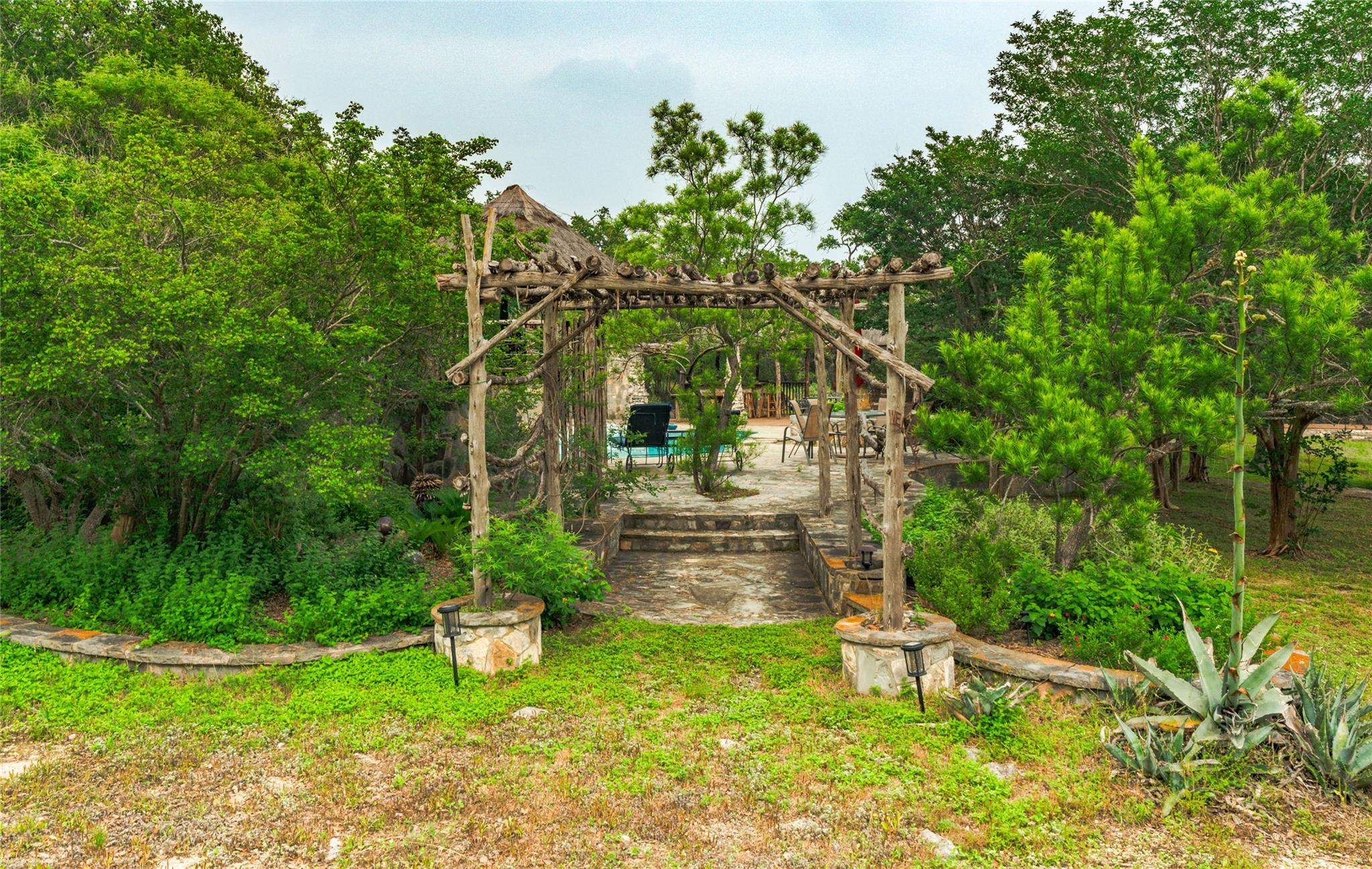 1218 Oakwood Loop Wimberley TX 78676