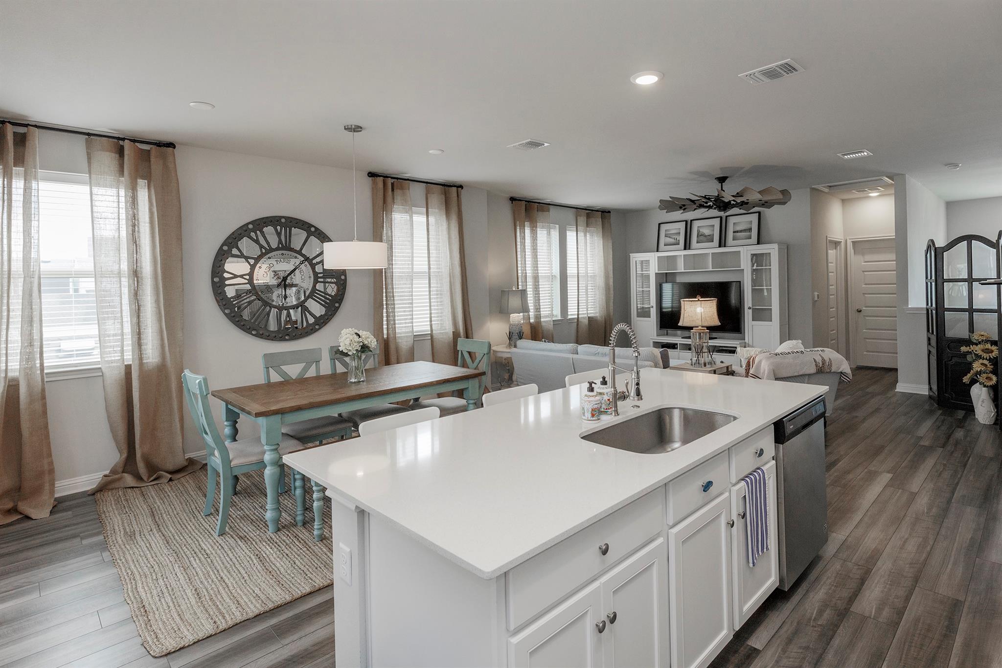 7915 Mellencamp Drive Austin TX 78744