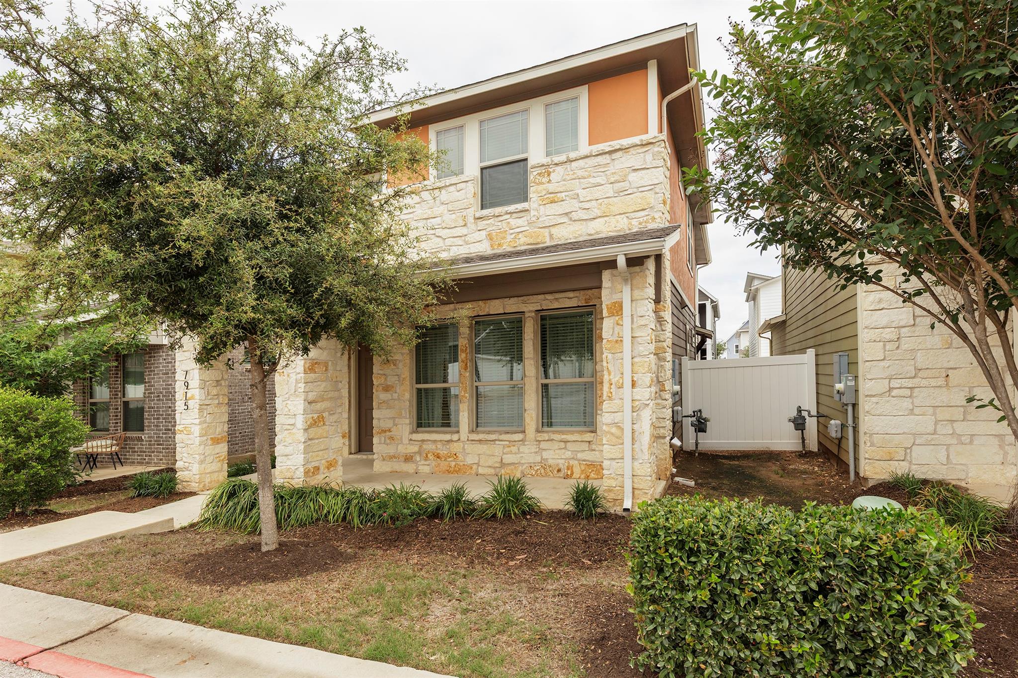 7915 Mellencamp Drive Austin TX 78744
