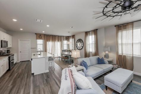 7915 Mellencamp Drive Austin TX 78744