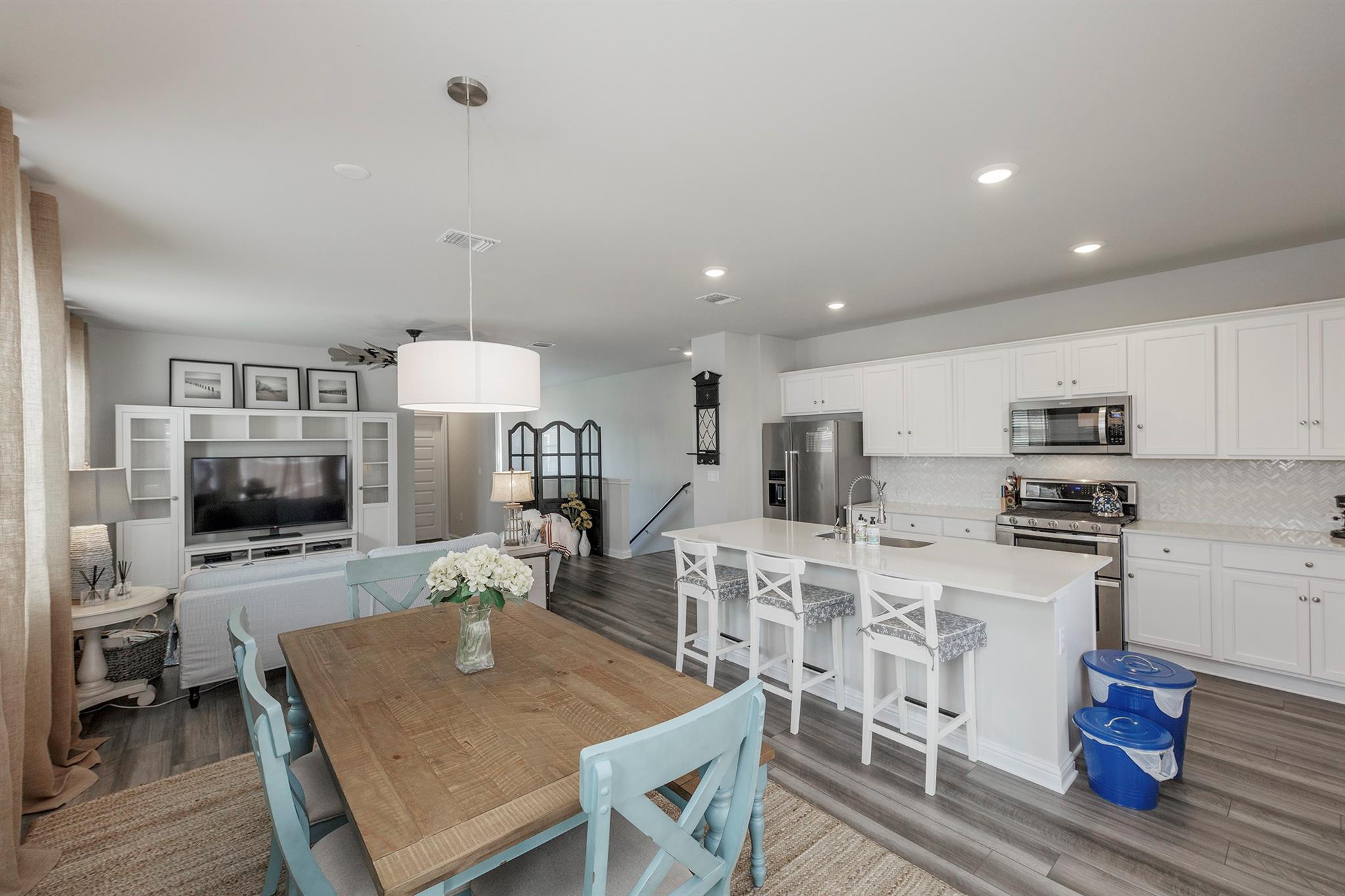 7915 Mellencamp Drive Austin TX 78744