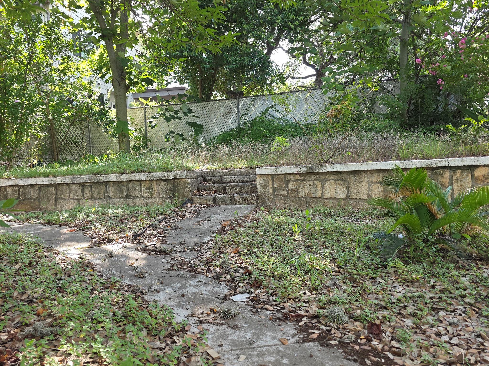 703 Herndon Lane Austin TX 78704