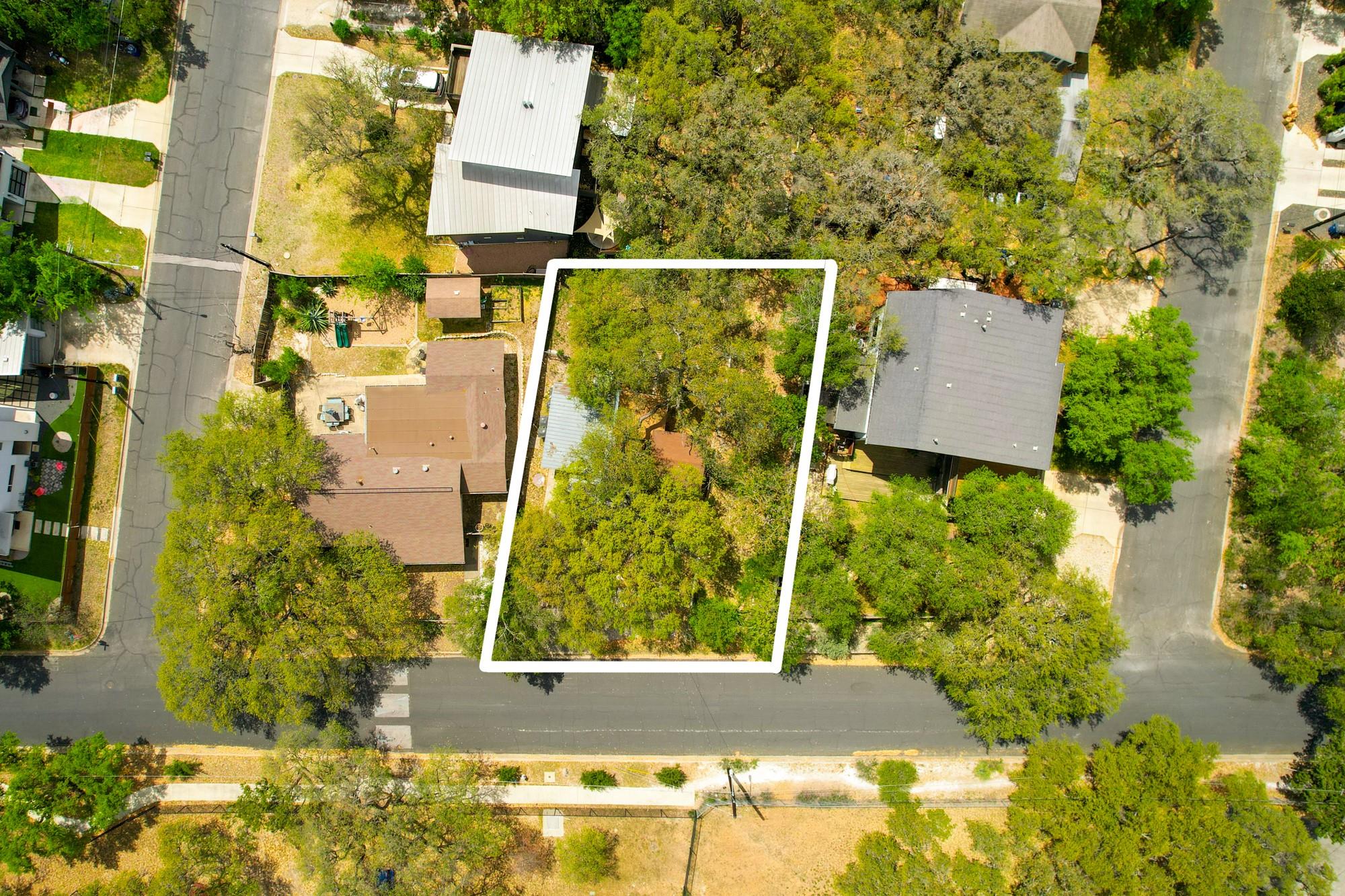 703 Herndon Lane Austin TX 78704