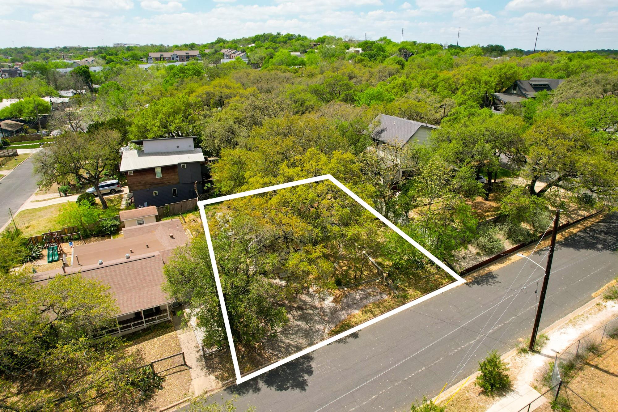 703 Herndon Lane Austin TX 78704