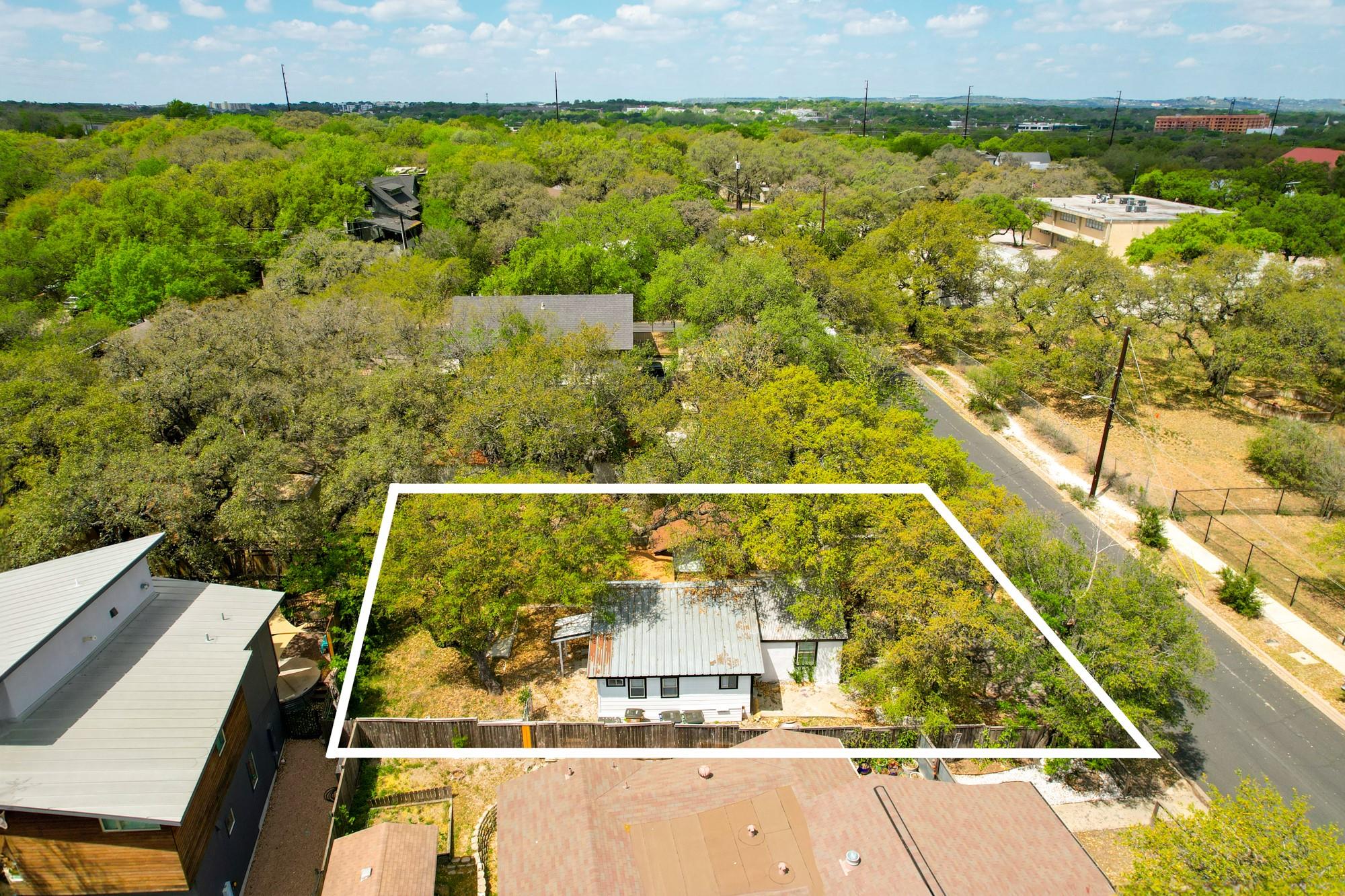 703 Herndon Lane Austin TX 78704