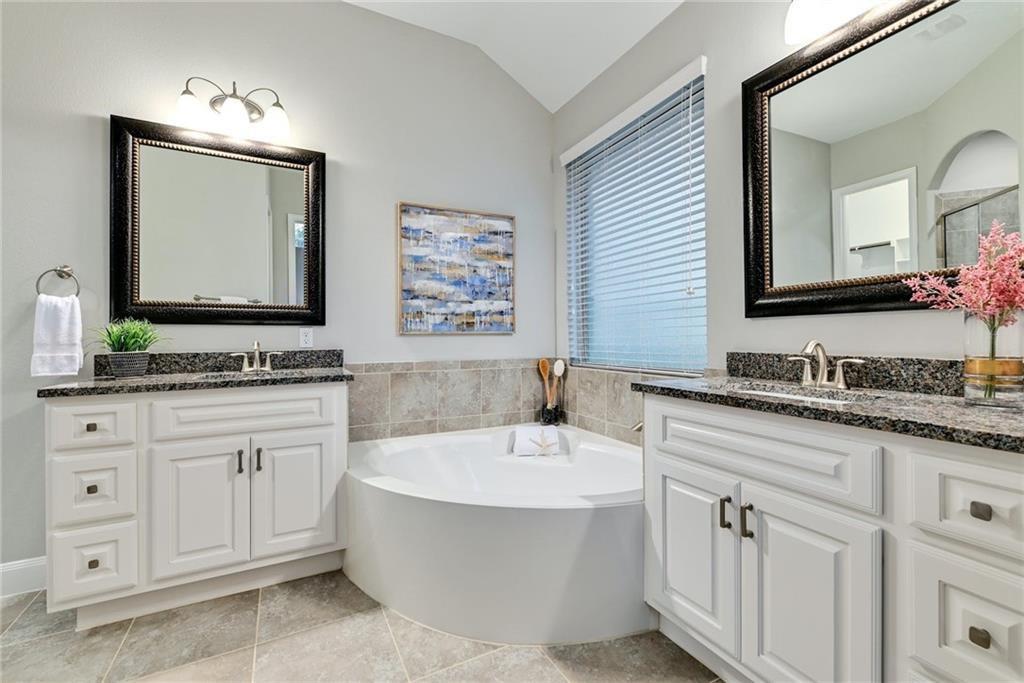 204 Maxwell Way Austin TX 78738