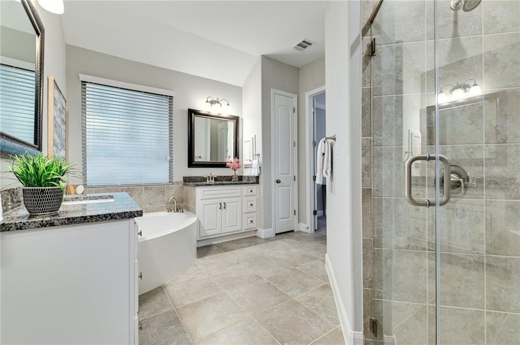 204 Maxwell Way Austin TX 78738