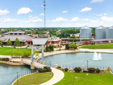 536 W Metcalfe Street Hutto TX 78634