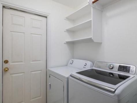 536 W Metcalfe Street Hutto TX 78634