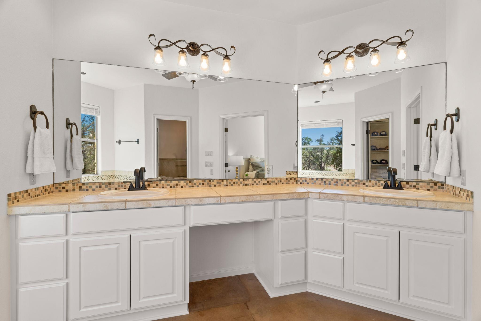 1426 Shelton Ranch Road Dripping Springs TX 78620