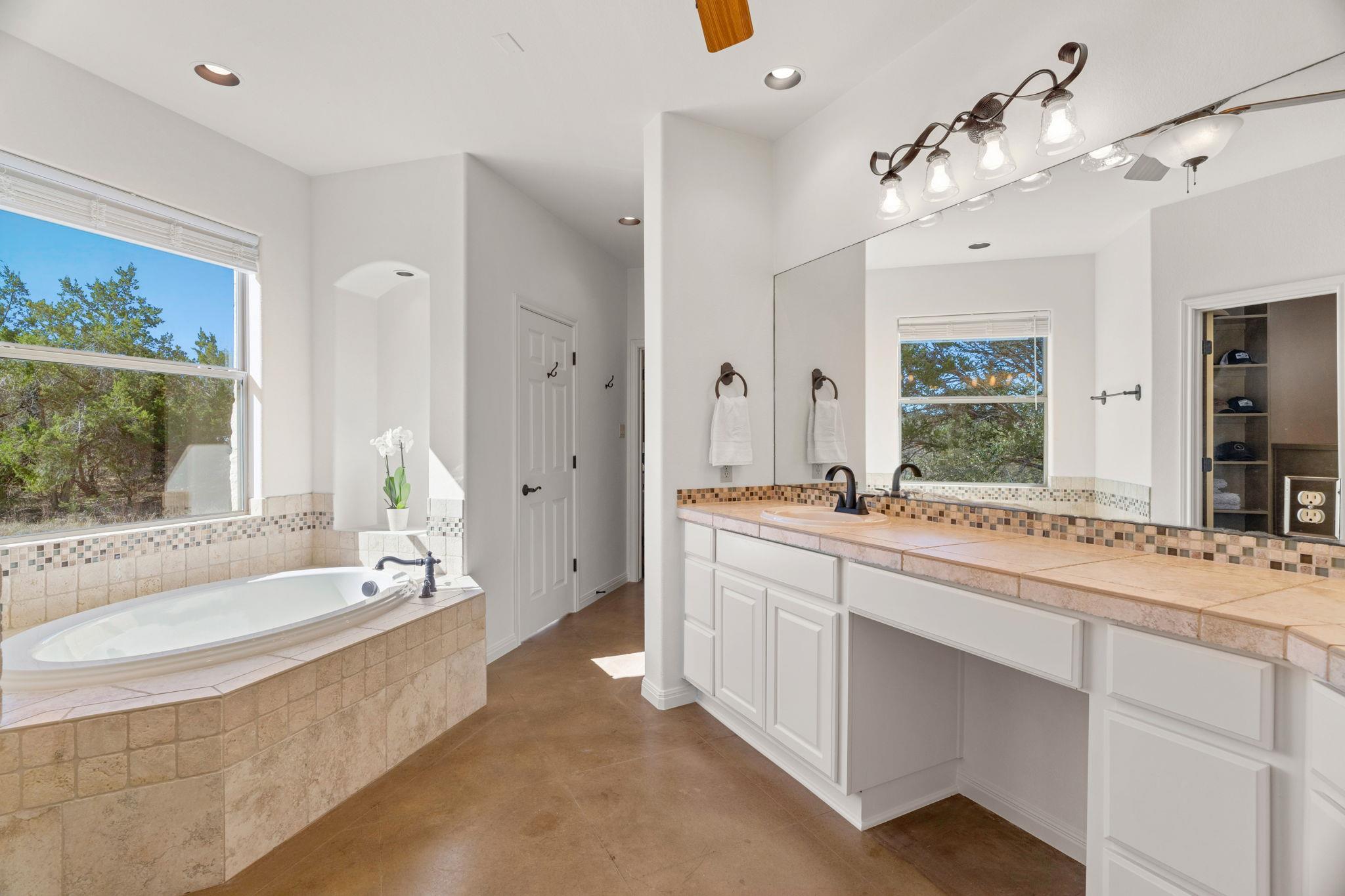 1426 Shelton Ranch Road Dripping Springs TX 78620