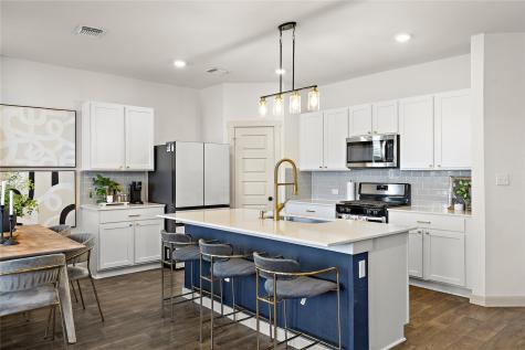 219 Greens Bayou Trail Hutto TX 78634