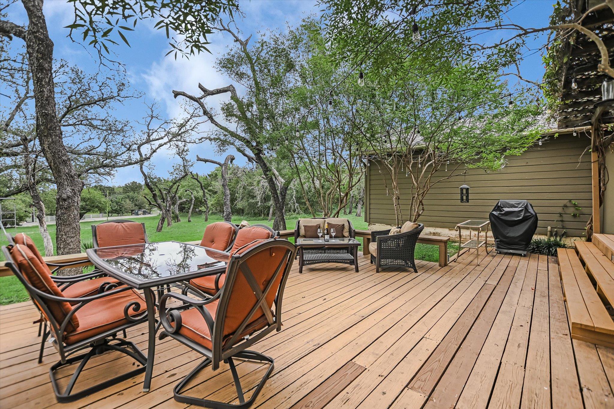 424 Bedford Drive Spicewood TX 78669
