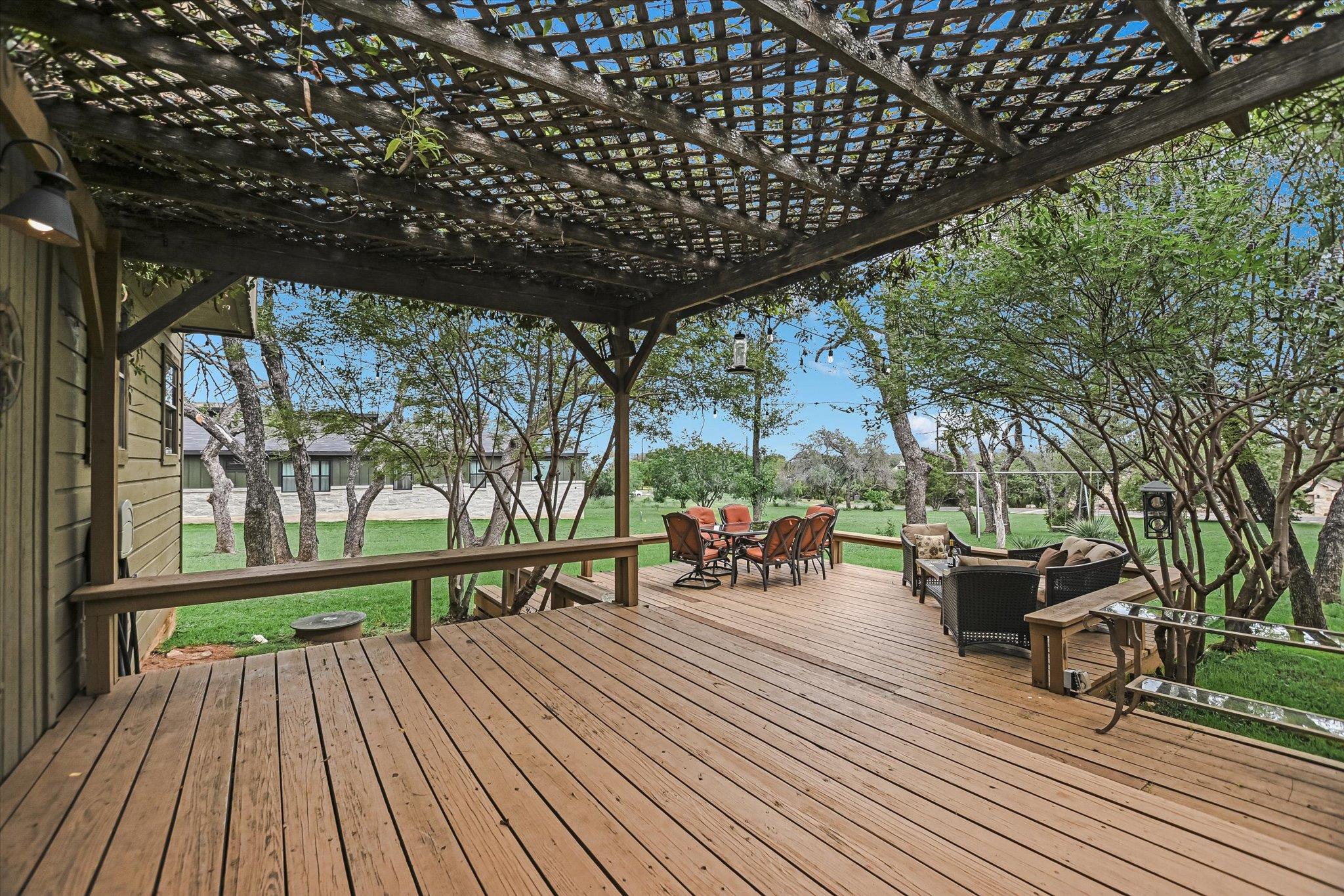 424 Bedford Drive Spicewood TX 78669