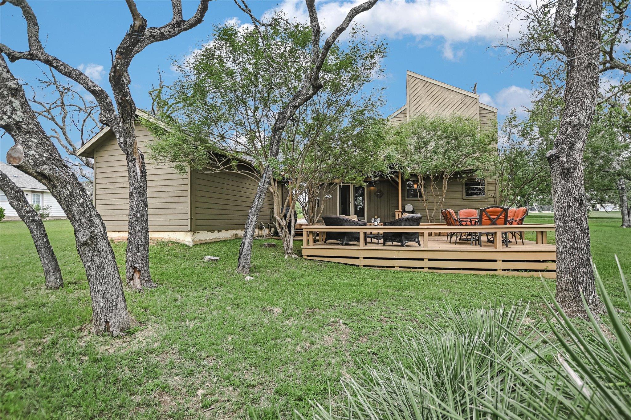 424 Bedford Drive Spicewood TX 78669