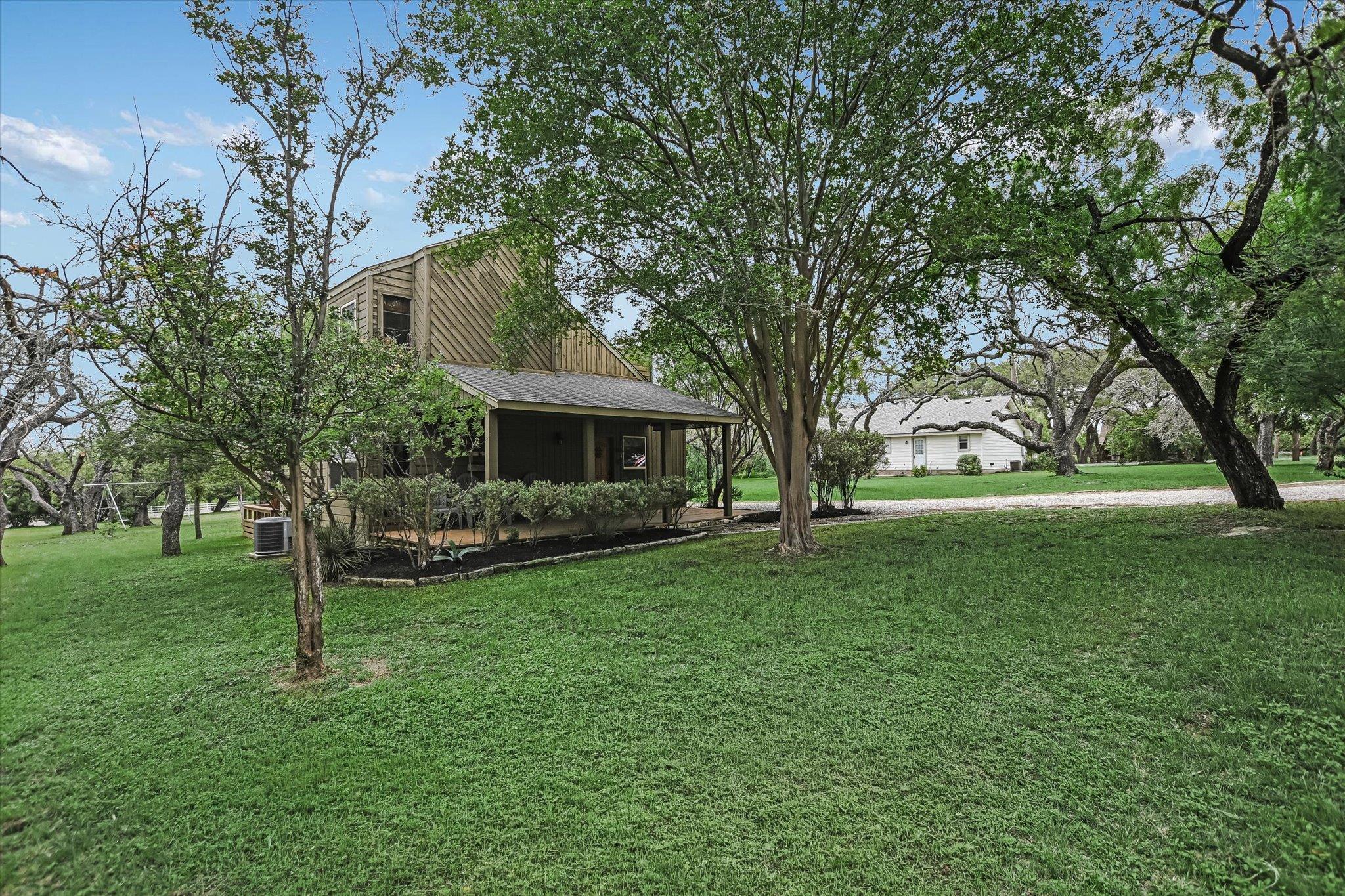 424 Bedford Drive Spicewood TX 78669