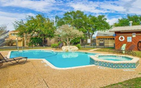 424 Bedford Drive Spicewood TX 78669