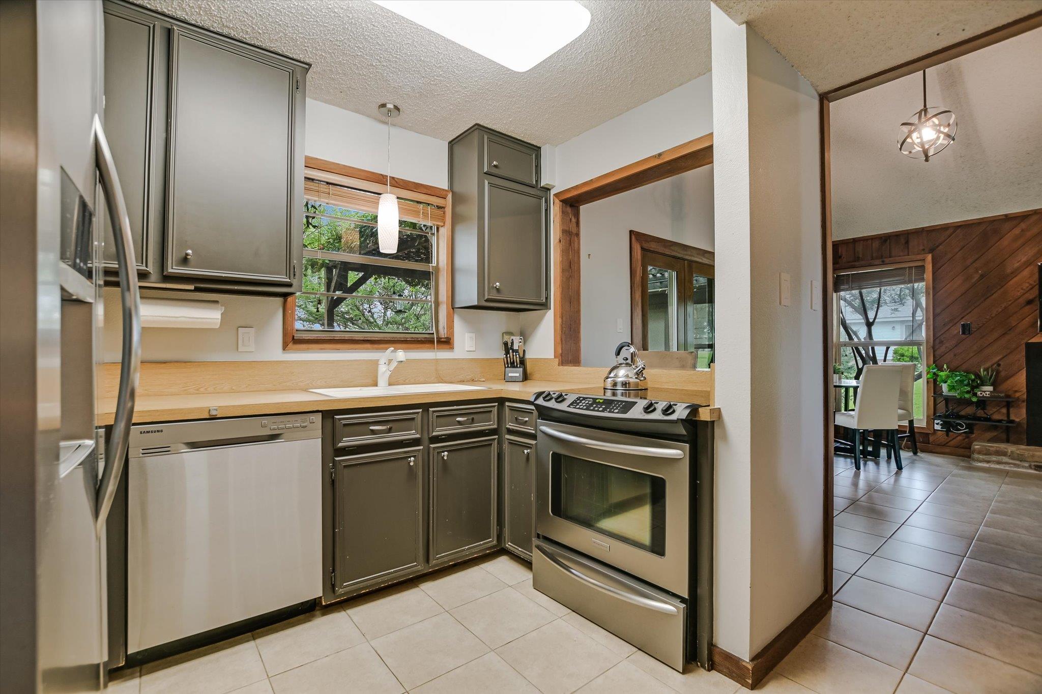 424 Bedford Drive Spicewood TX 78669