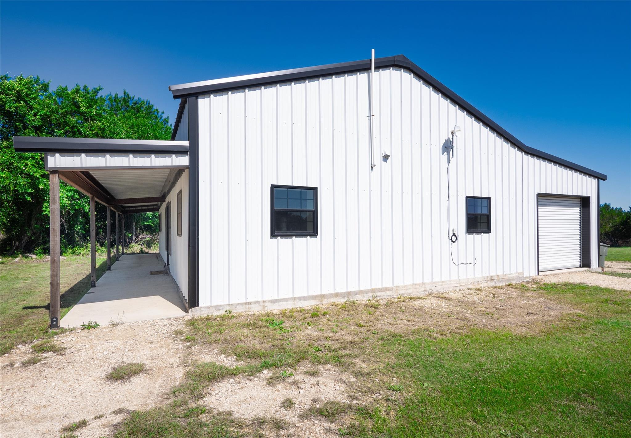 411 Avila Lane Briggs TX 78608