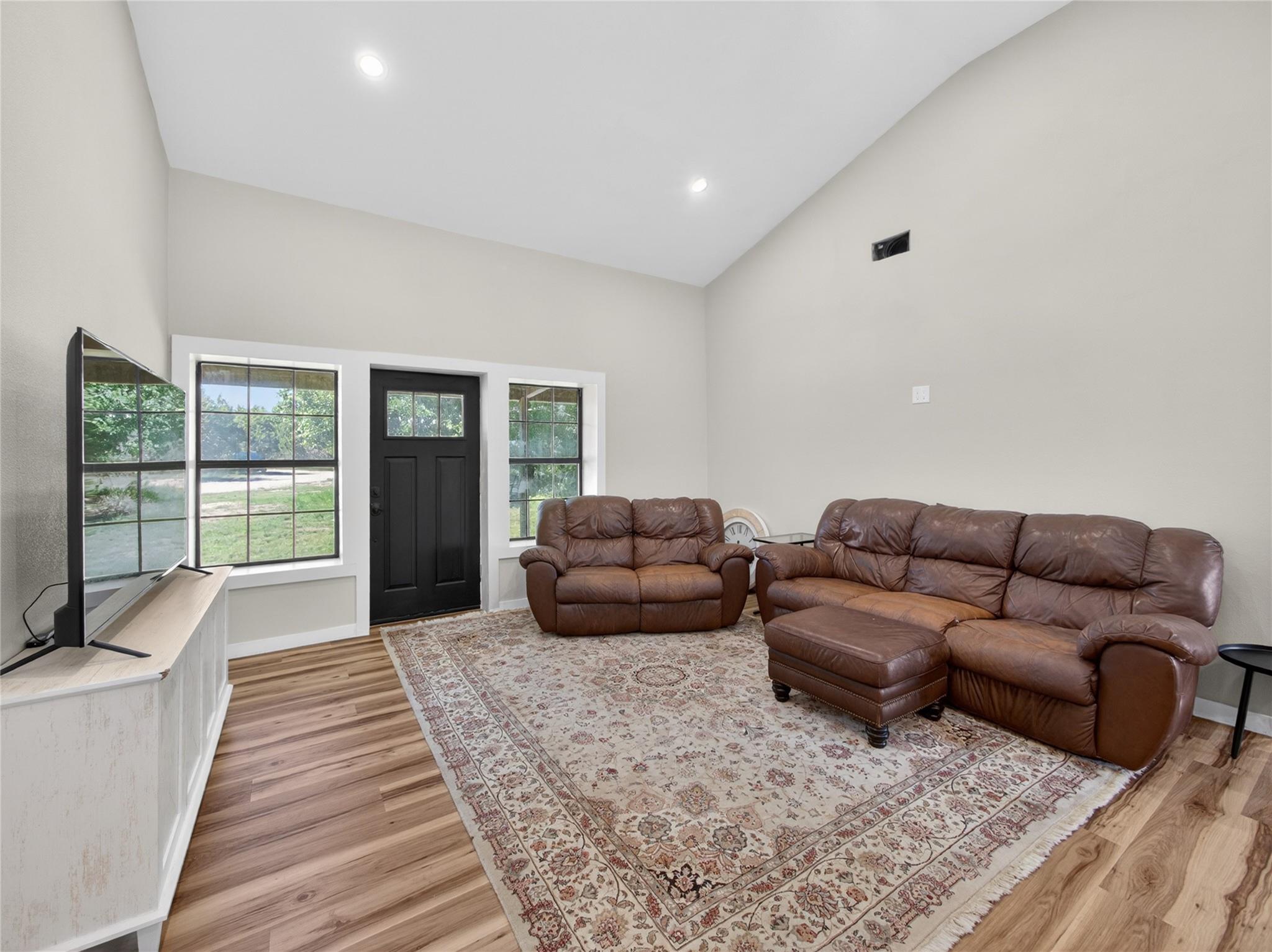 411 Avila Lane Briggs TX 78608