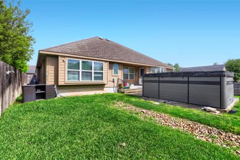 101 Lightcliff Street Hutto TX 78634