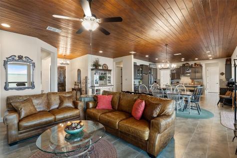 207 Emeralds Drive Burnet TX 78611
