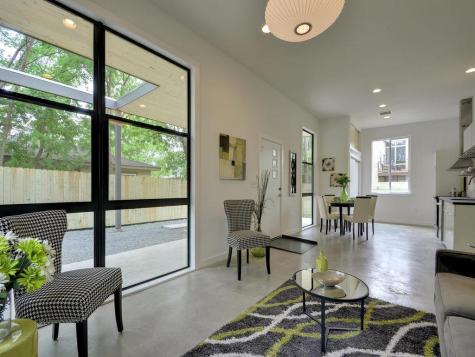 2103 E 14th Street Austin TX 78702