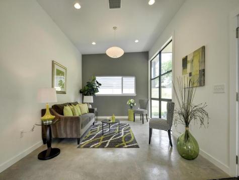 2103 E 14th Street Austin TX 78702