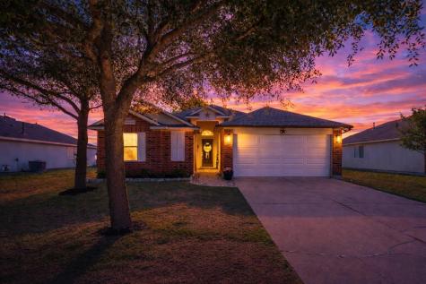 303 Mccoy Lane Hutto TX 78634